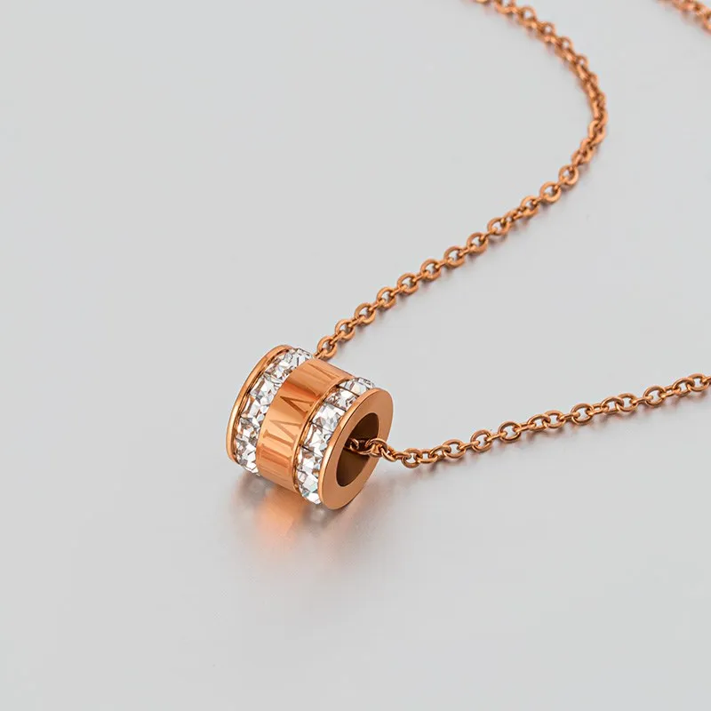 

LOVR Fashion Geometric Pendant Necklace for Women Neck Gold Chain Jewelry 2021 Trend Clothing Aesthetic Gift Banquet Accessories