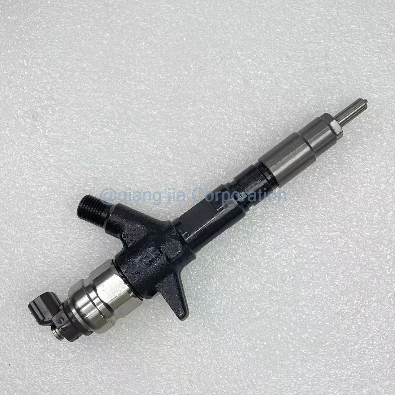 ВЫСОКОКАЧЕСТВЕННЫЙ НОВЫЙ ДИЗЕЛЬНЫЙ ТОПЛИВНЫЙ ИНЖЕКТОР 095000 -5550 33800-45700 ДЛЯ