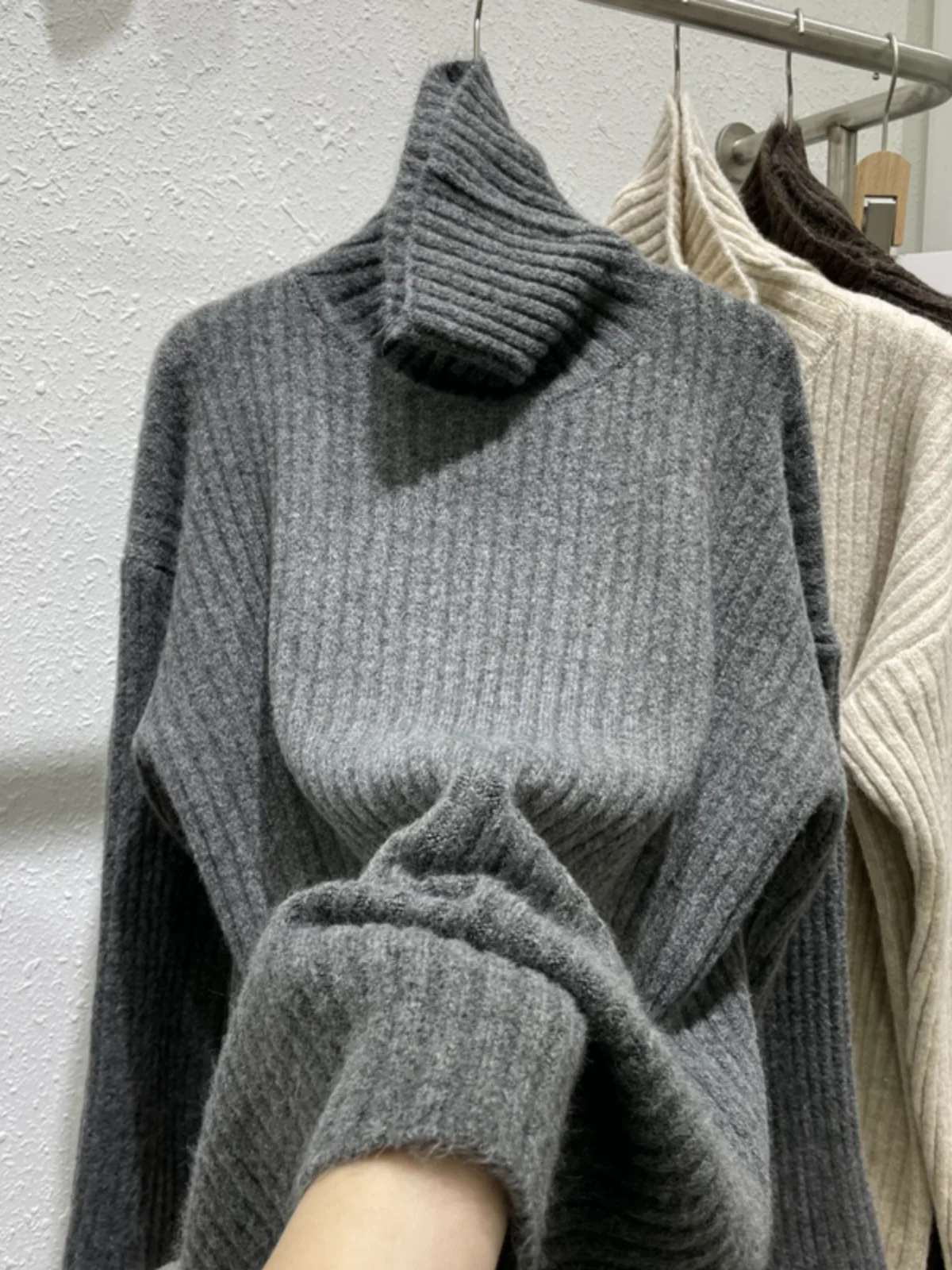 Японская мода мягкая клейкая водолазка в тонкую полоску пуловер свитер женский