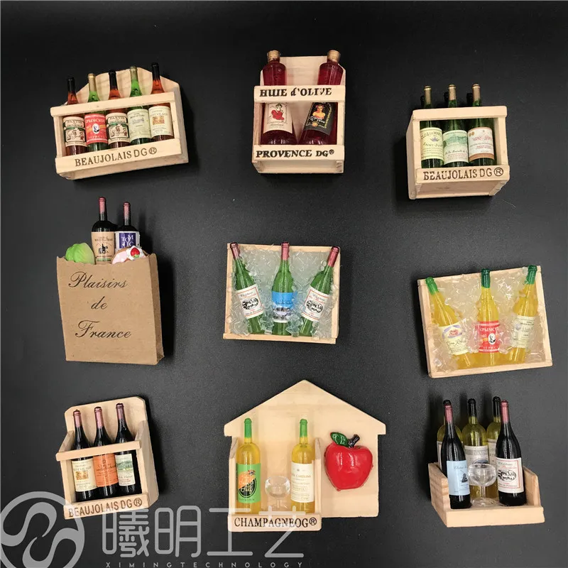 Fridge Magnets Mini Red Wine Ornaments Refrigerator Stickers Shooting Props Wine Bottles Wooden Frames Magnetic Stickers SU