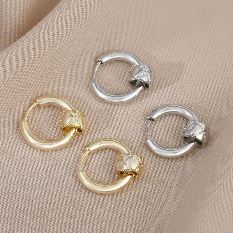 

Korean Hot Fashion Hoop Earring for Women Ins Style New Statement Earrings Luxury Jewelry Accessories Anniversary Gift