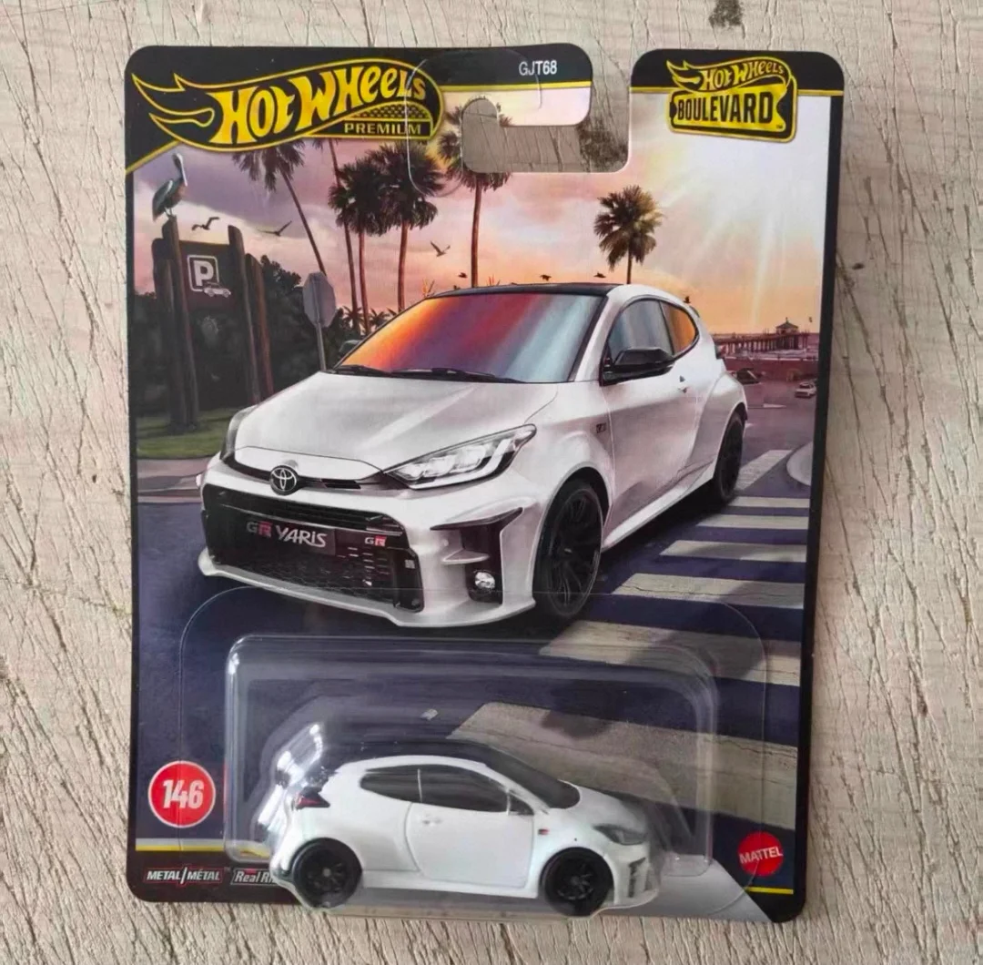 Фото Новая коллекционная модель автомобиля Hot Wheels 1:64 GJT686 Garden Boulevard из сплава, Nissan GTR R32, Toyota Custom, игрушка-подарок для мальчика №2