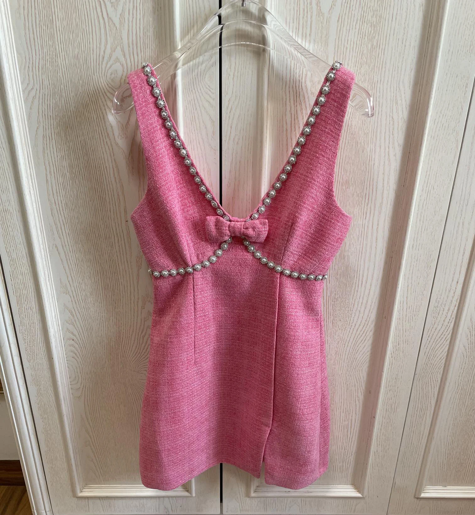 

Cream peach blossom pink dress is easy to wear whether commuting or everyday