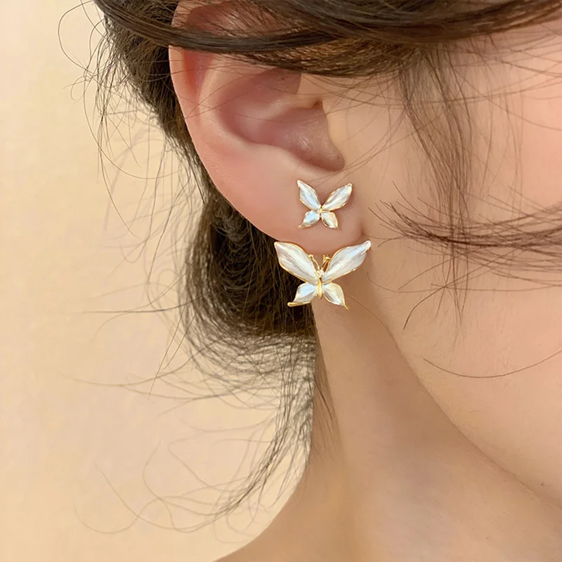 

Minar Delicate White Color Enamel Butterfly Earring for Women Femme Gold Plated Alloy Wings Dangle Drop Earrings Wedding Jewelry
