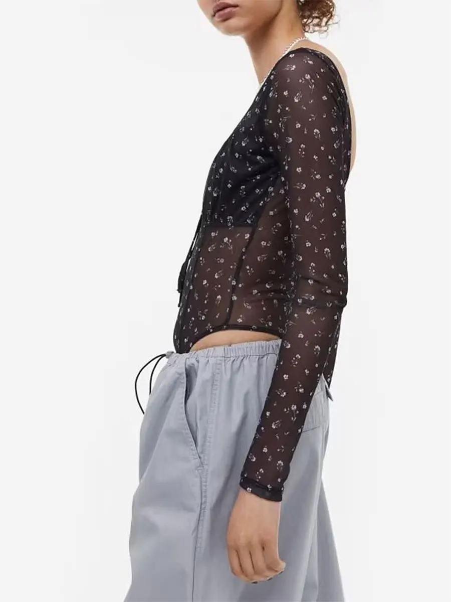 

Женское облегающее боди с длинным рукавом и цветочным принтом