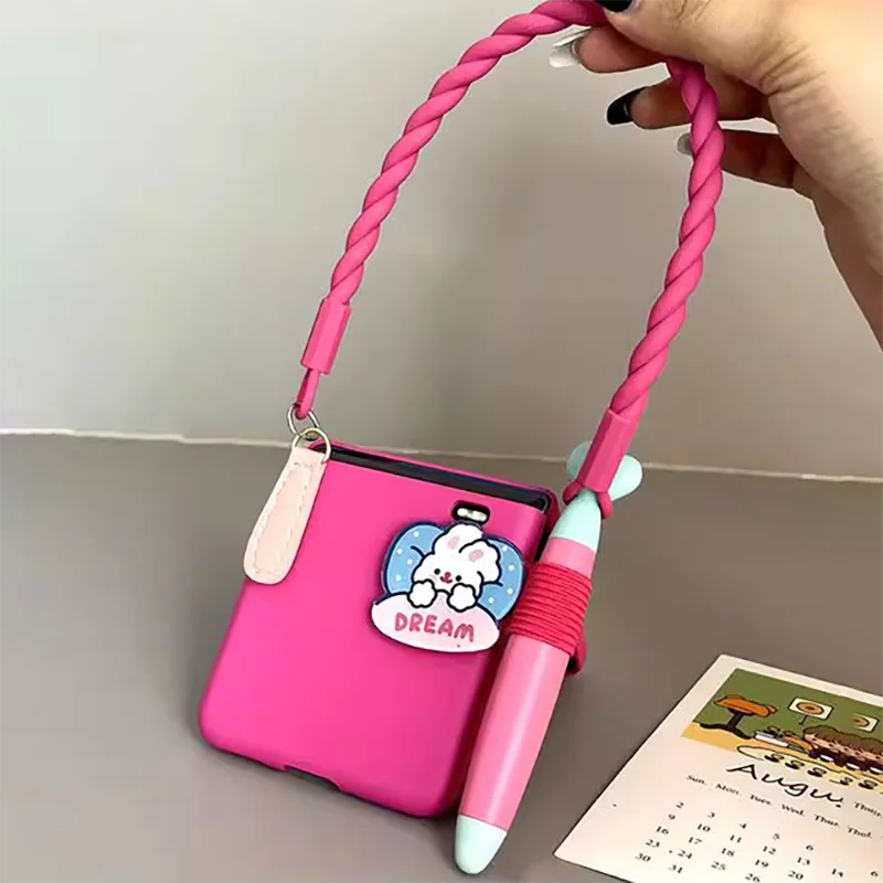 Фото Милый флип-чехол для телефона Honor Magic V Flip Case со стилусом и ремешком на руку, женский розово-красный твердый чехол №4
