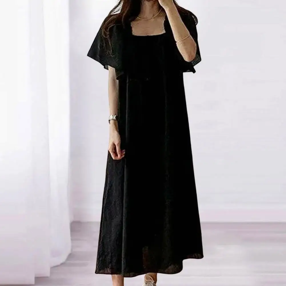 

Женское винтажное платье-миди с квадратным вырезом