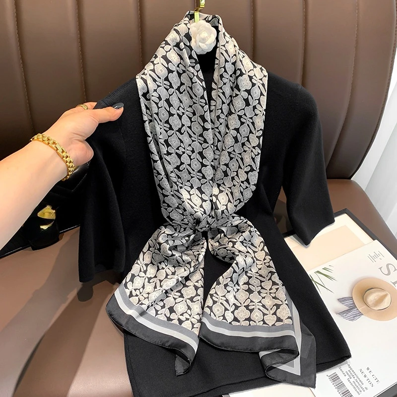 

2022 Fashion 160X40CM Lattice Headcloth Korean Style Long Scarf Four Seasons Popular Shawls Classic Print Sunscreen Silk Scarves