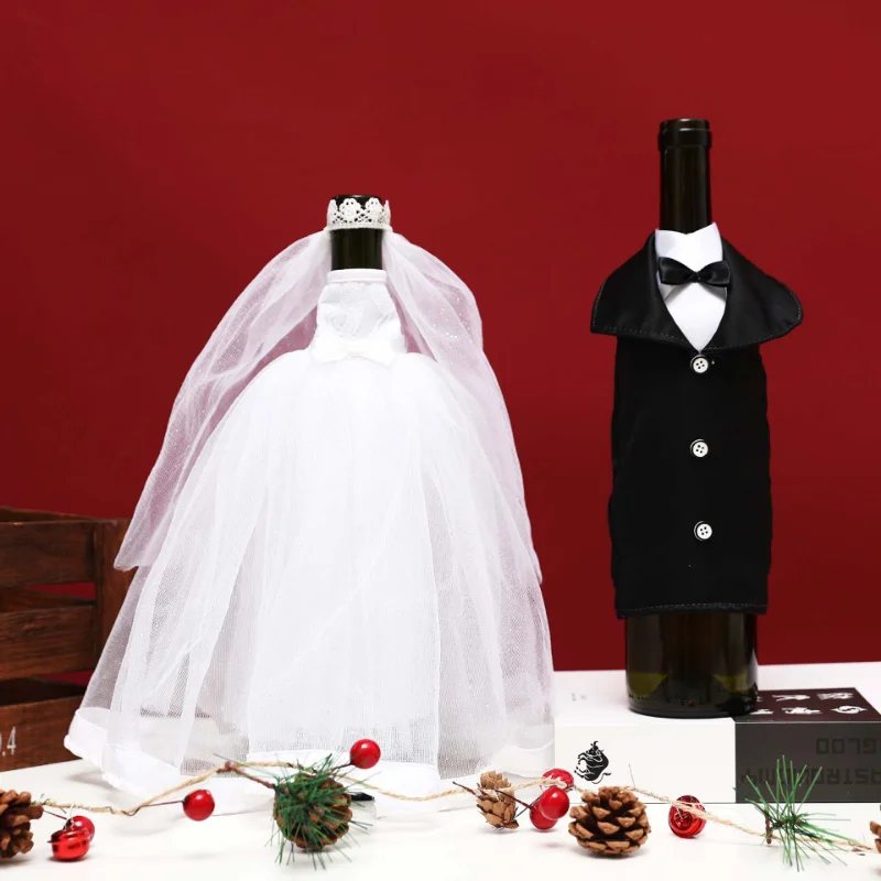 

Bride and Groom Mini Wedding Dress Tuxedo Wine Bottle Covers Wedding Decoration Desktop Ornaments DIY Event Party Decoration
