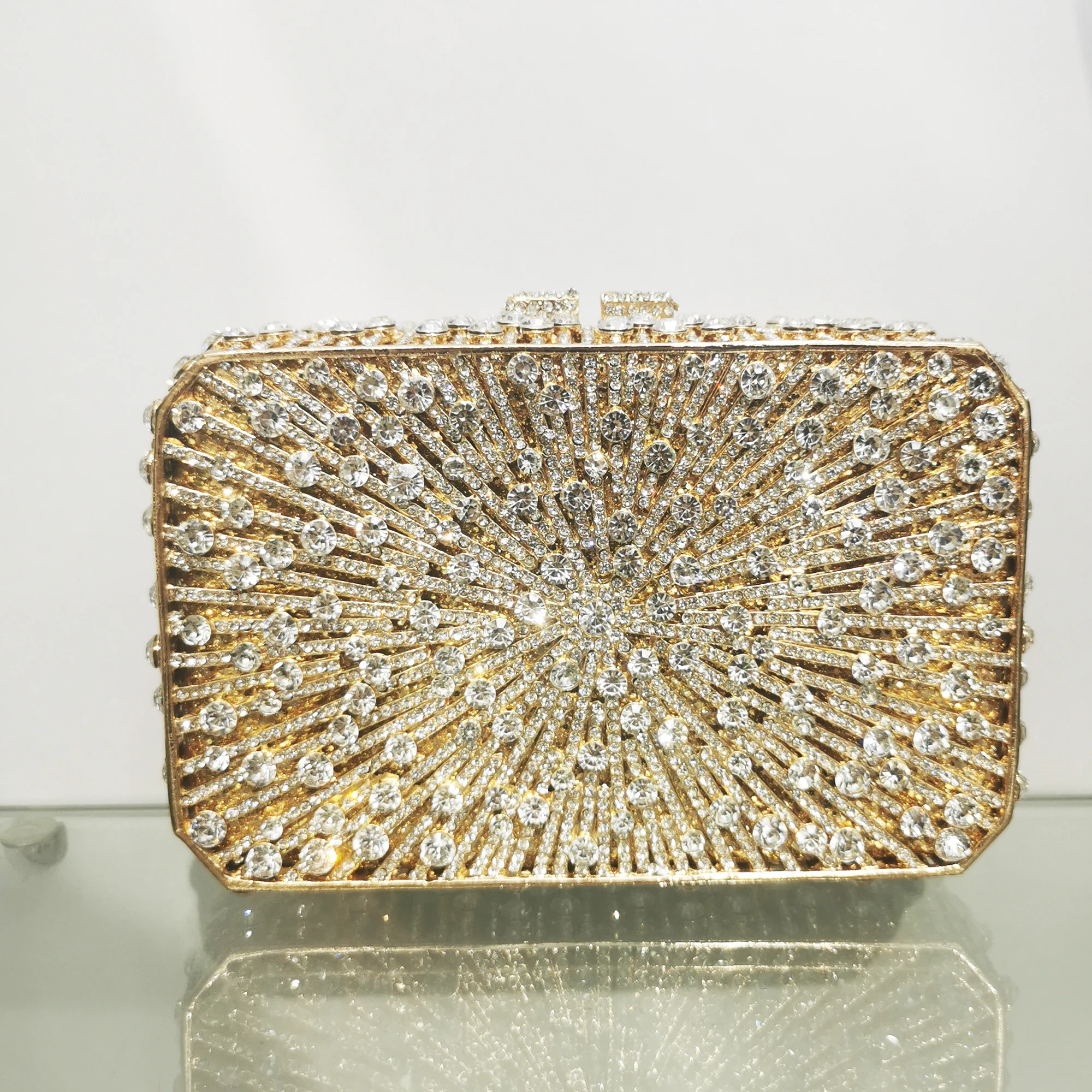 

Woman Hollow Out White Stone Gold Metal Dinner Purse Birthday Party Elegant Diamond Evening Bag Wedding Bridal Crystal Handbag