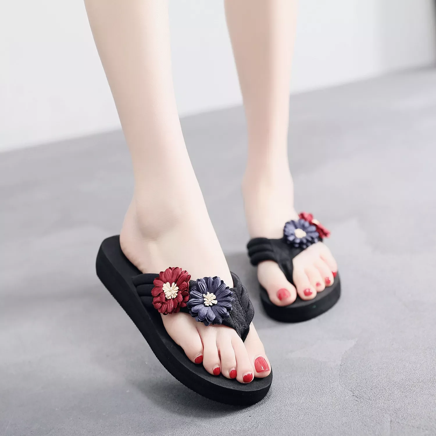 

New2022 new ms flowers flip-flops cool sandals women wedge beach shoes