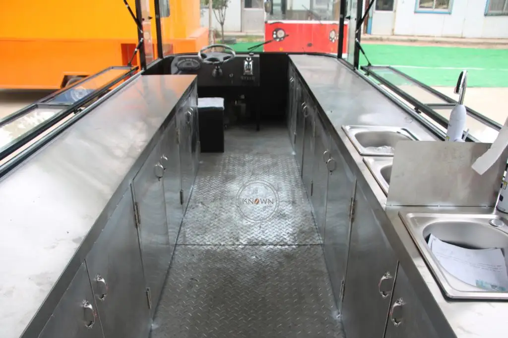 Luxury Multifunction Sale Vending Truck Big Mobile Food Trailer For Street Fast Snack Cart |