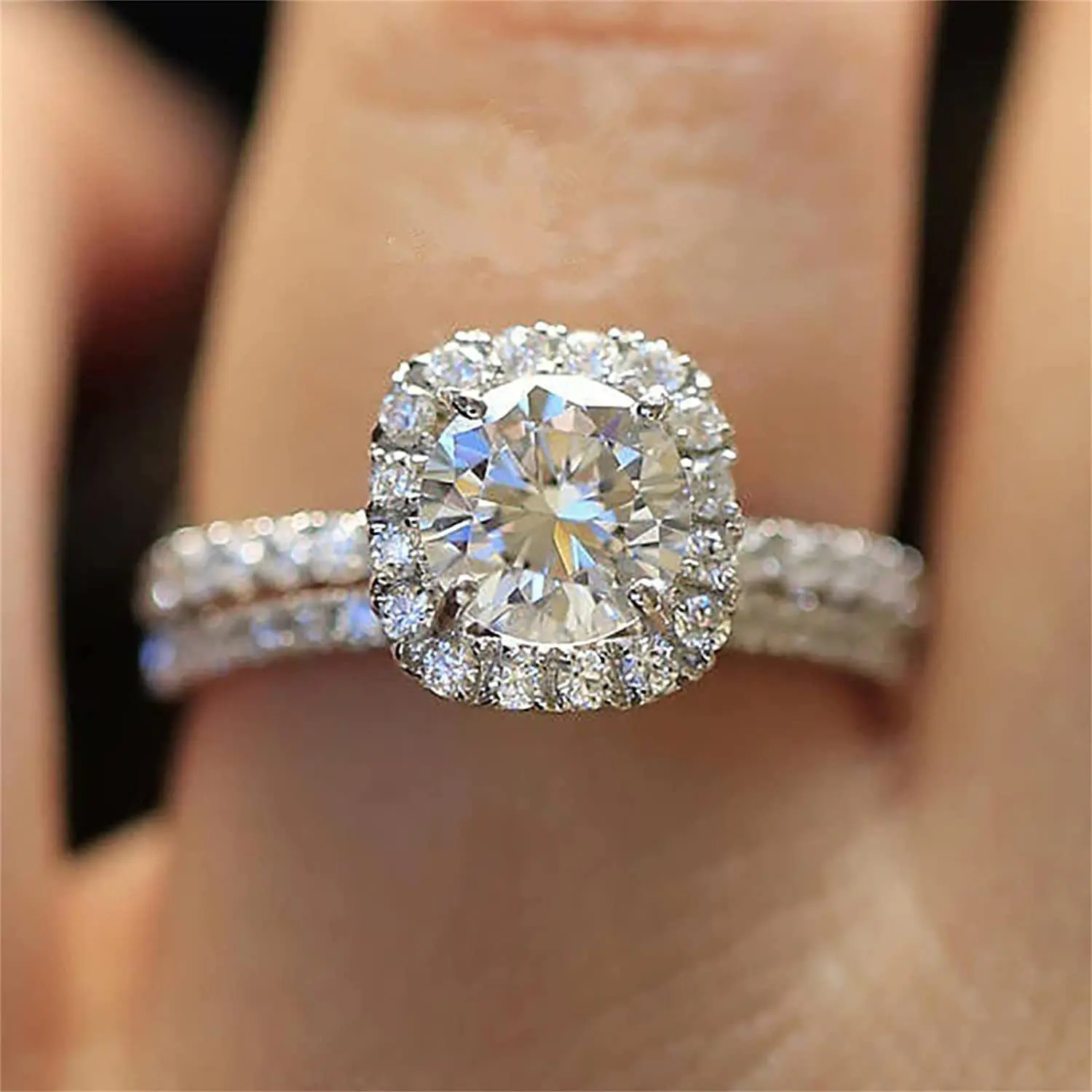 

Trend Fashion Square Inset Zircon Ring Couples Suitable For Wedding Two-piece Ring Hot Selling Gift Wholesale Direct Selling