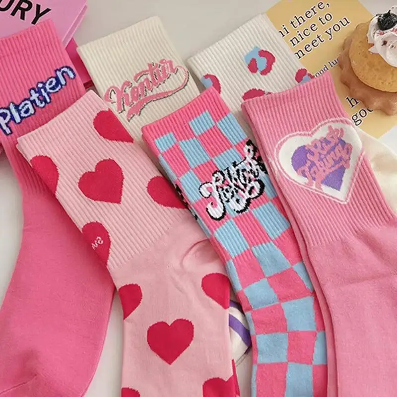 2023 Korean fashion sweet woman socks cute love square funny socks street hip hop skateboarding happy socks