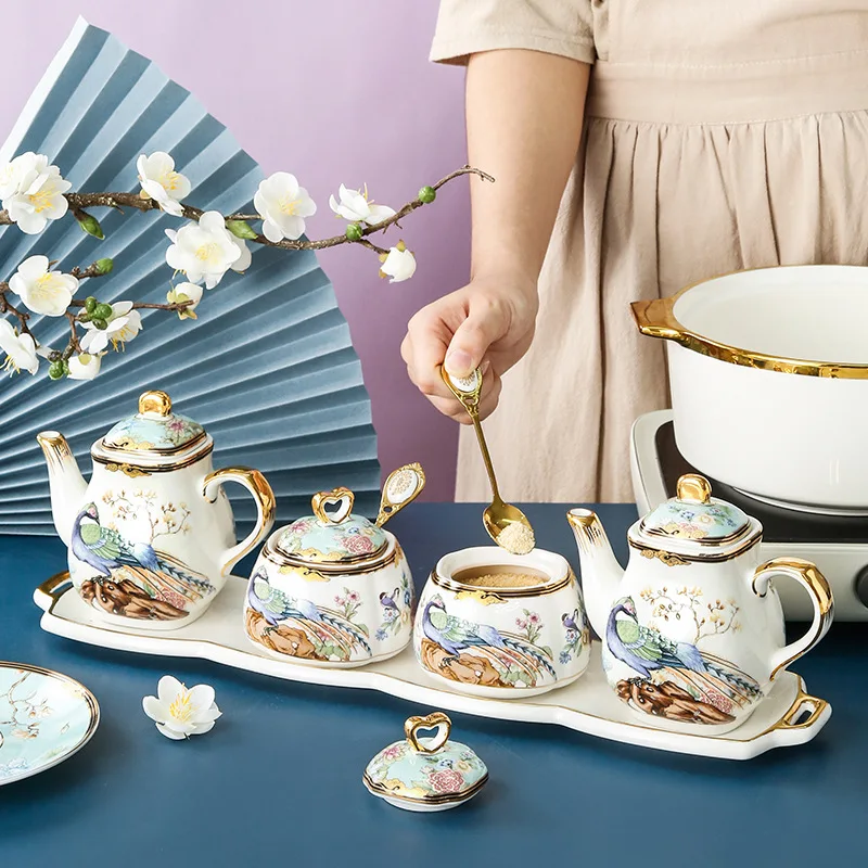 

European-style Luxury Bone China Seasoning Pot Set Oil Pot Salt Pot Spice Box Kitchen Condiment Pepper Pepper Box Art Decoration