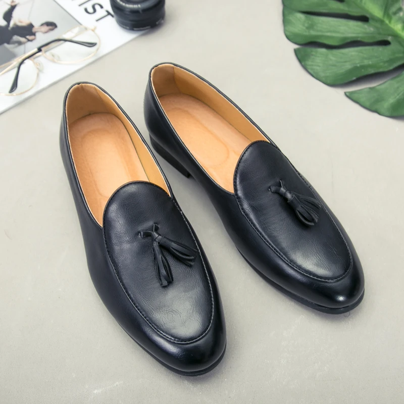 

Fashion men's leather shoes Vintage tassel youth business comfortable breathable loafer men's shoes 7072
