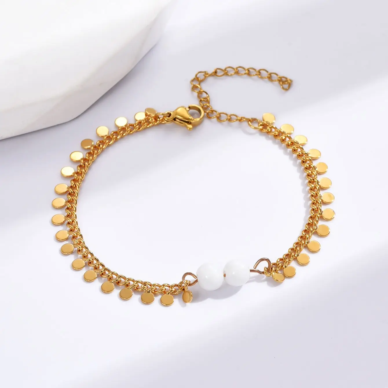 

Creative New Trend Stainless Steel Chain Bracelet with a Small Beaded Simple Design Bracelet Bangle for Ladies