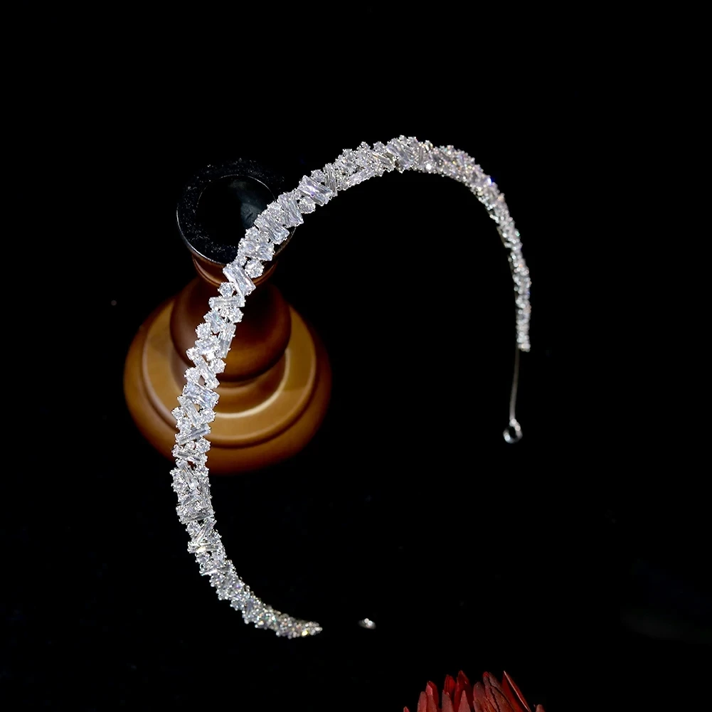 Женская длинная тиара с фианитами повязка на голову кристаллами