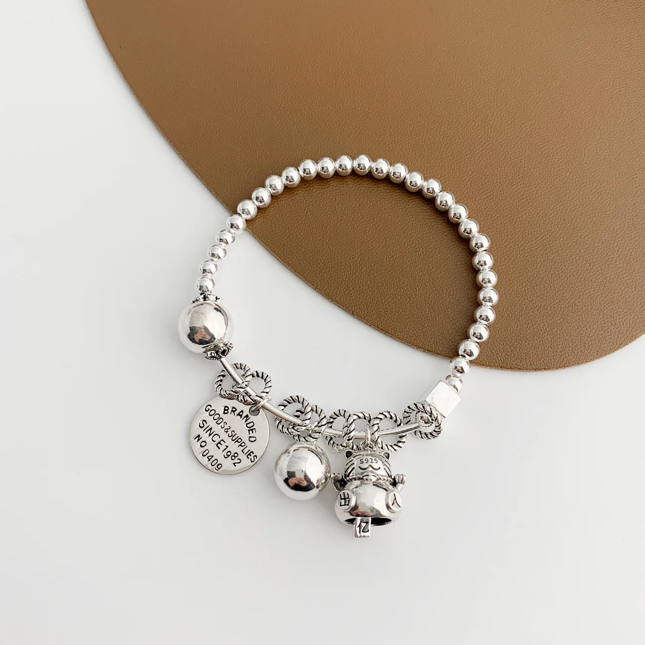 

Luxury Lucky Cat Goes Ping An Bead Silver Elastic Bracelet 100% S925 Sterling Female Hand-made Elastic Rope Rabbit Radish Gift