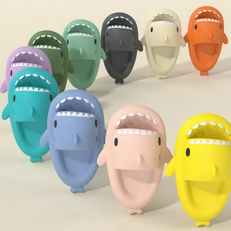 

2022 New Cute Shark Slippers Women Men Indoor Bathroom Slides Couples Summer Shoes Soft EVA Female Male Beach Flip Flops