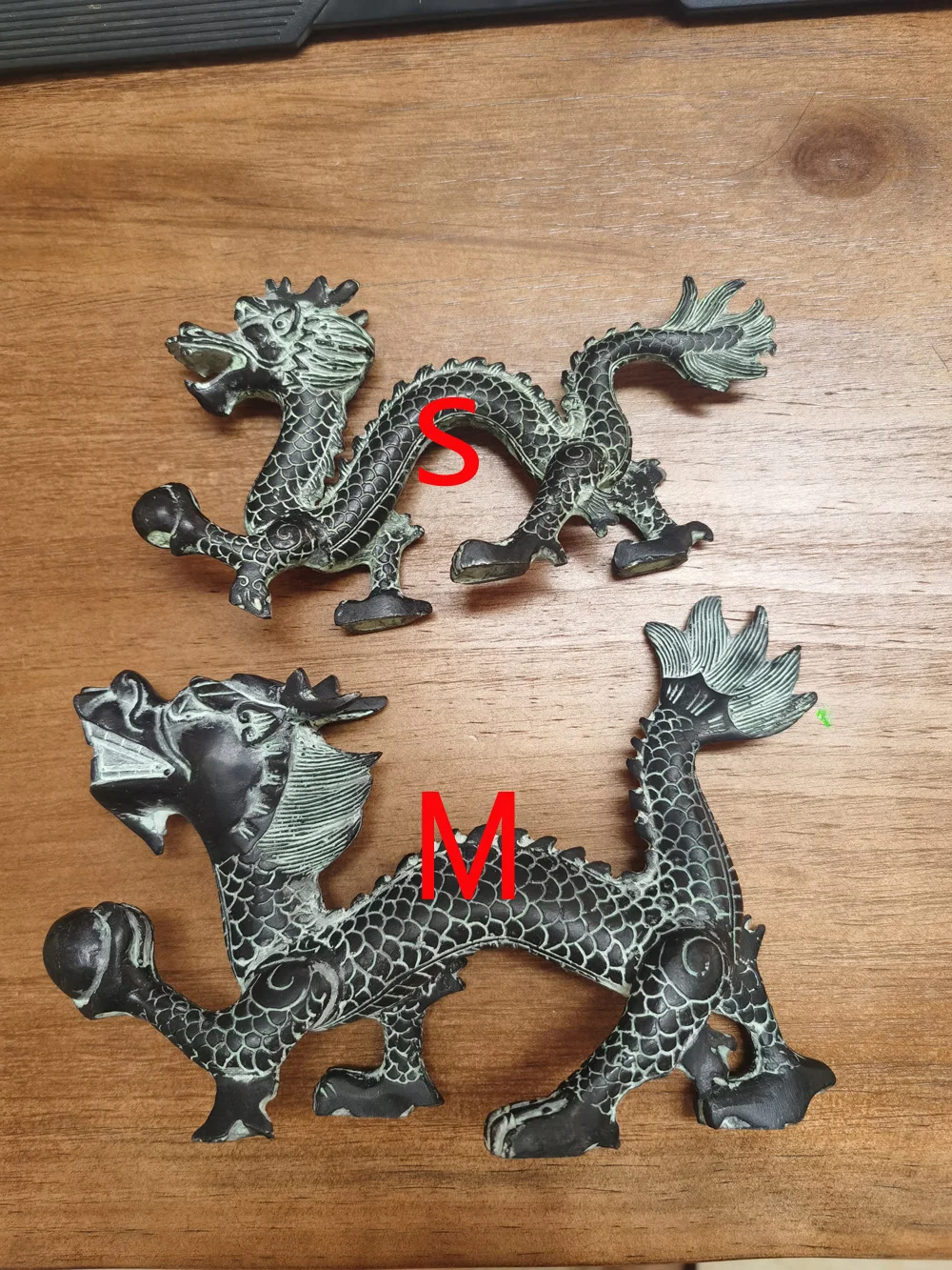 Feng Shui bronze dragon catching beads ornaments lucky home crafts decorative art | Figurines &amp Miniatures