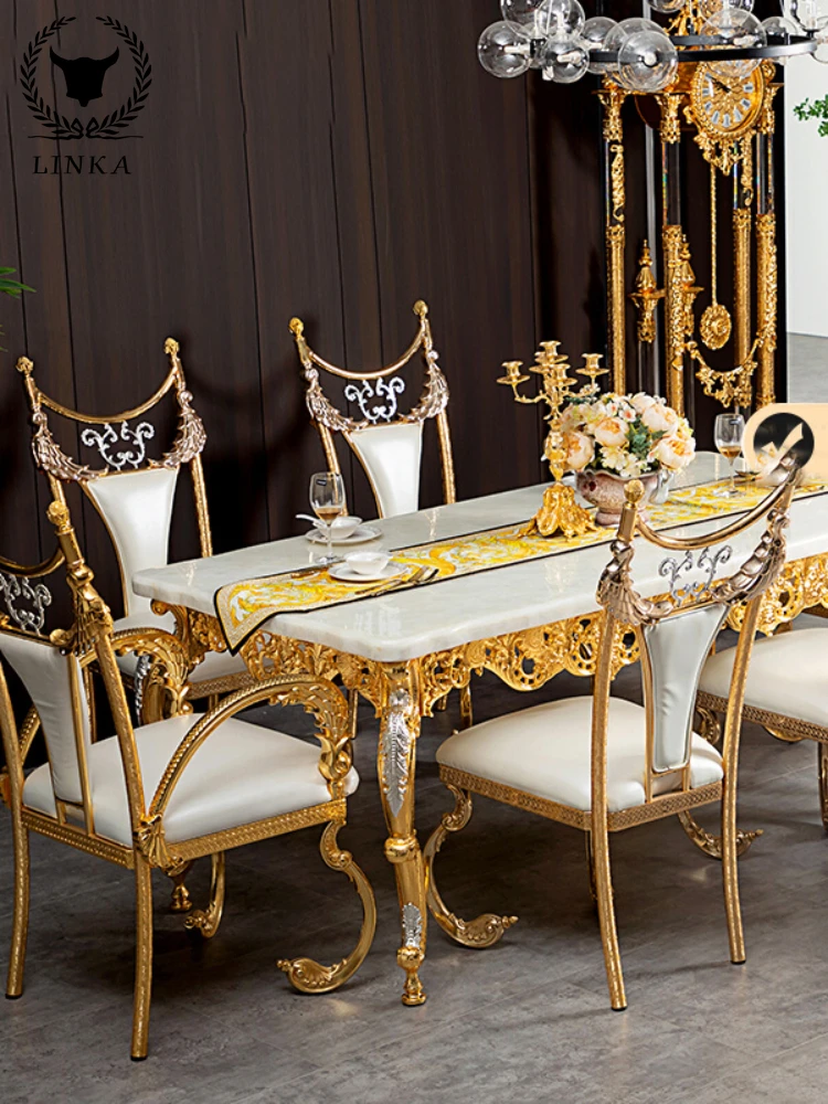 

Высококачественный обеденный стол из натурального мрамора, Европейский классический стул, комбинация виллы, полый резной дизайн