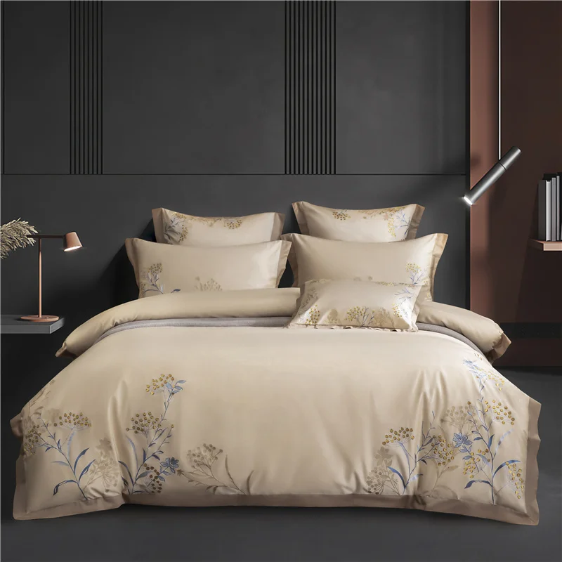 

Luxury 60S Egyptian Cotton Embroidered Bedding Set Bed Sheet Pillowcase Duvet Cover Set 4pcs for Home(Queen King Size,2 Colours)