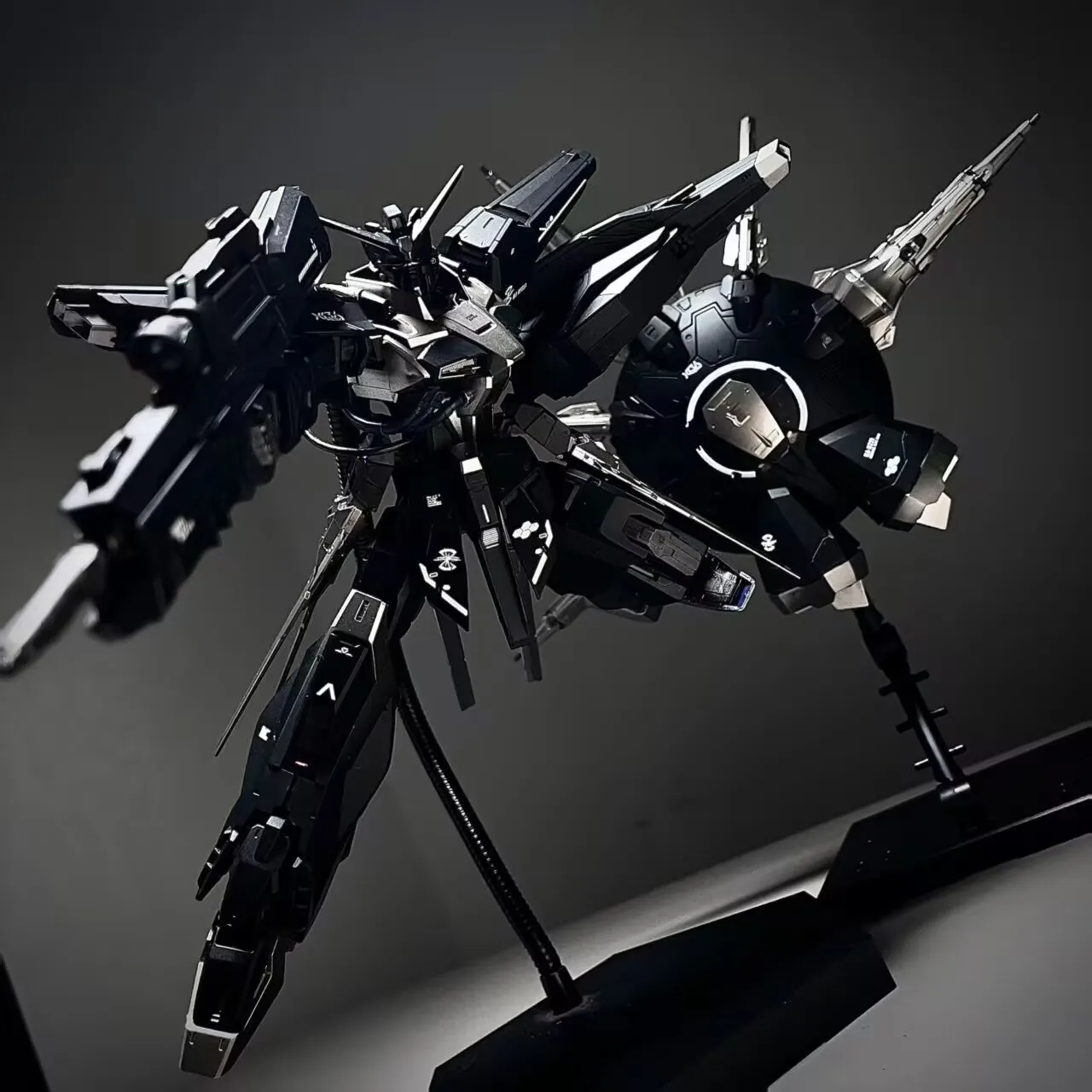 Фото Модель Huiju 1/100 MG ZGMF-X13A Providence Black: Сборный набор, фигурка робота, пластиковая модель робота, игрушка, подарок ﻿ №2