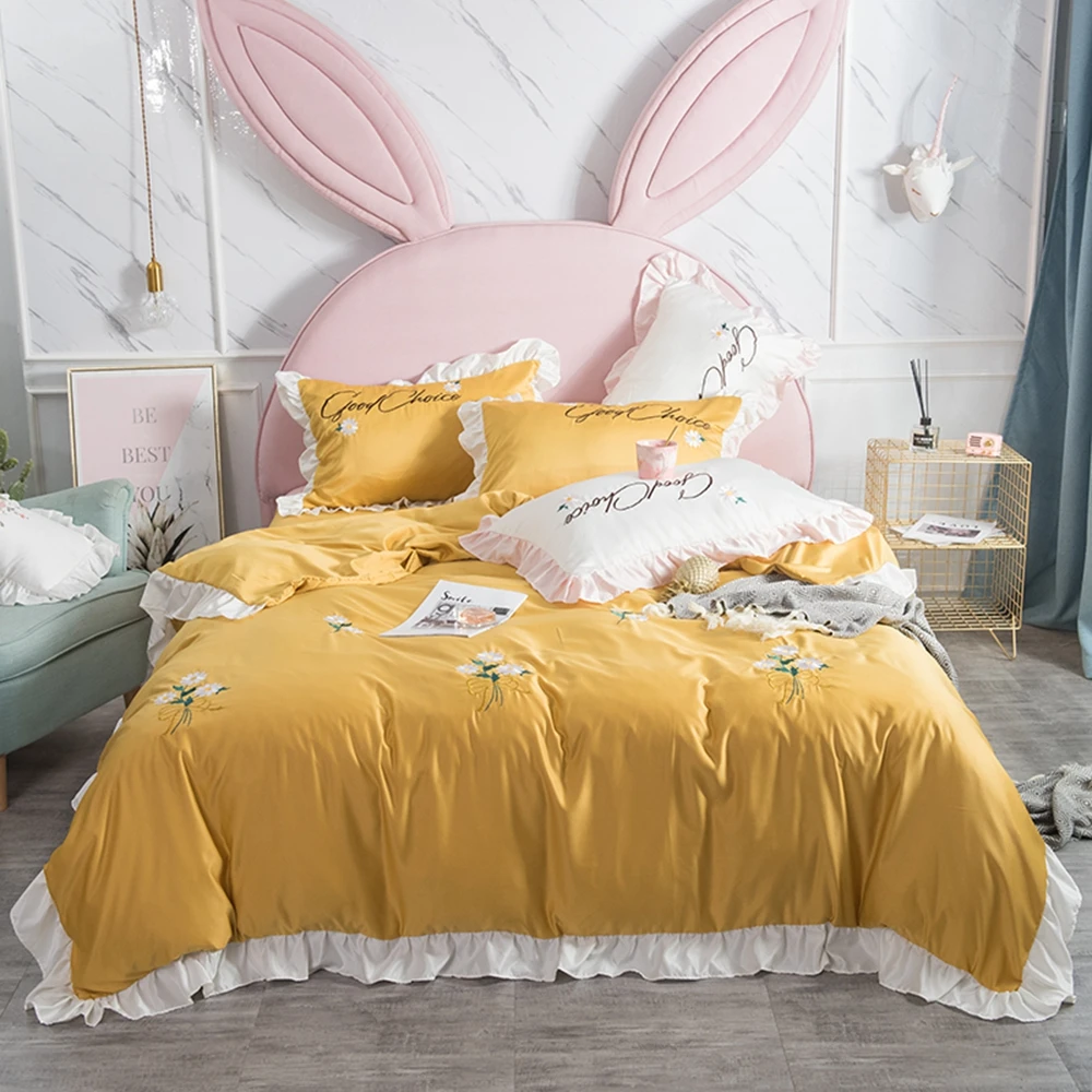 

Evich Plain Comforter Bedding Sets Yellow with White Edger Pillowcase Sheet Quilt Cover Single and Double King Size Bedclothes