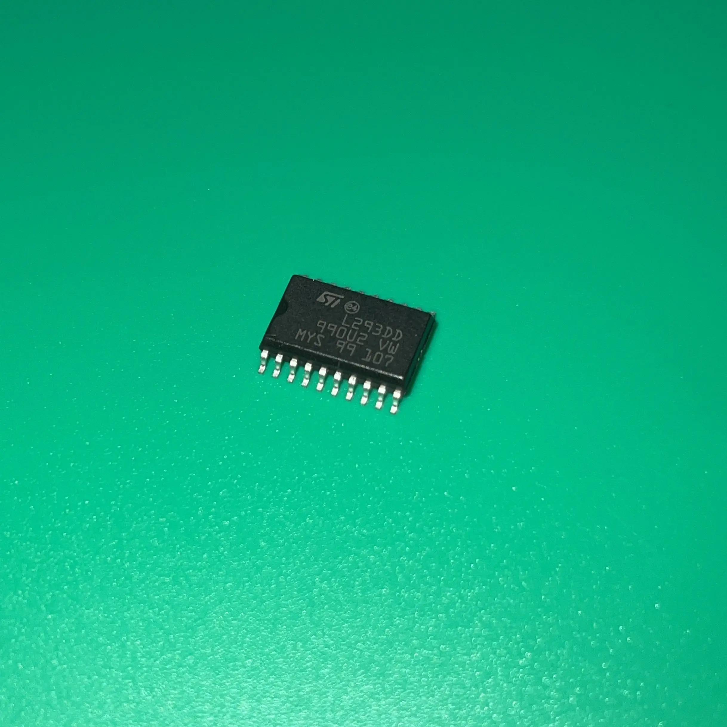 

5 шт./лот L293DD013TR SOP20 L293DD IC MTR DRV BIPOLR 4,5-36V 20soic L293DD-013TR L293OO L29300 L293DDTR