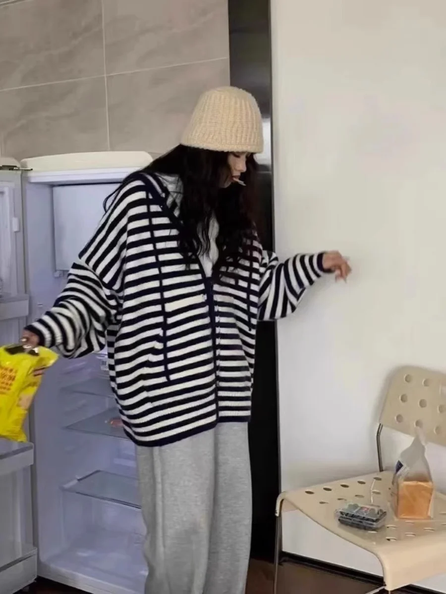 Extra Large 50.00kg Contrast Color Stripe Hood Sweater Women Autumn and Winter Loose Idle Sle Casual Cardigan Knitted Oute...