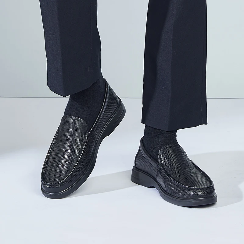 

Kangnai Slip-On Men Shoes Sheep Leather Round Toe Loafers Black Platform Flats Comfortable Male Business Casual Shoes