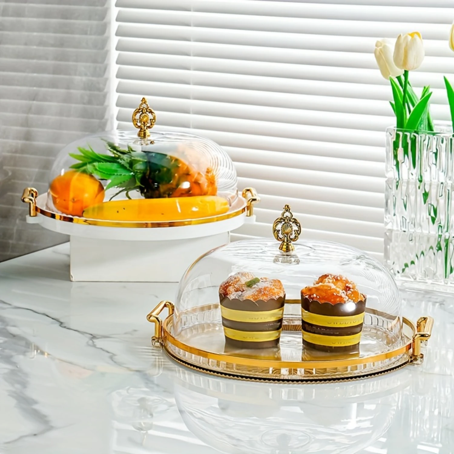 Пластиковый сервировочный поднос Glam с крышкой - 1 шт. Круглая декоративная