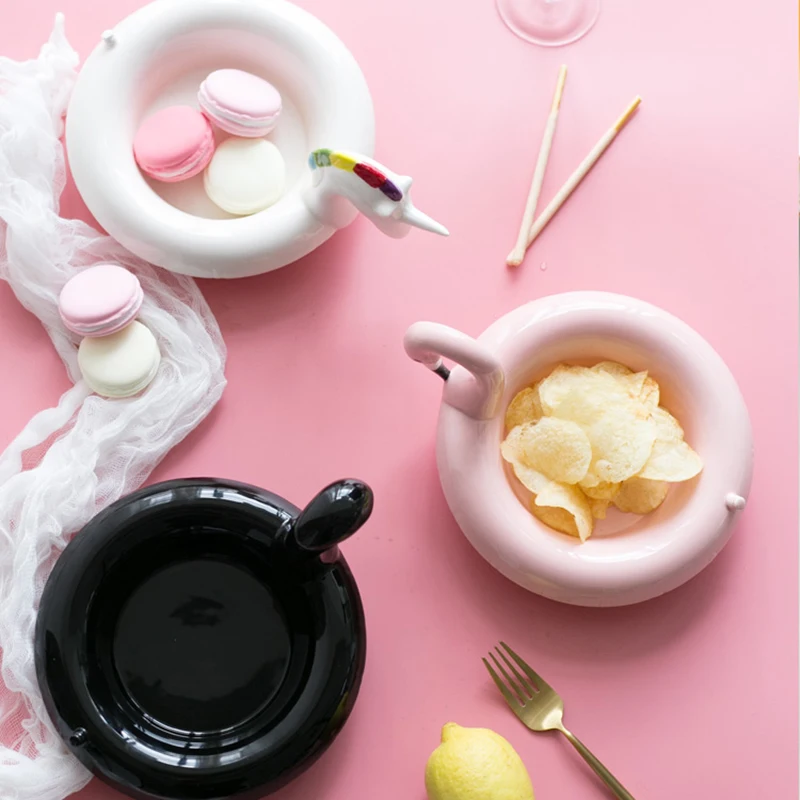 

Nordic Dessert Plate Novel Christmas Food Containers Unicorn Pattern Salad Tray Restaurant flamingo Bowl Kitchen Utensils 1pcs