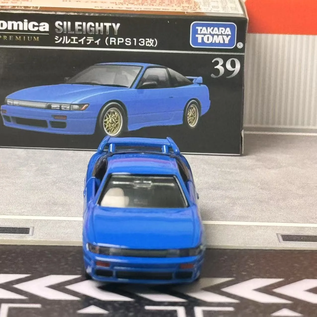Фото Takara Tomy Tomica Premium No.39 Nissan Sileighty RPS13 Kai Initial D 1:62 Автомобиль Детские игрушки Моторный автомобиль Литая под давлением металлическая модель для мальчика №4