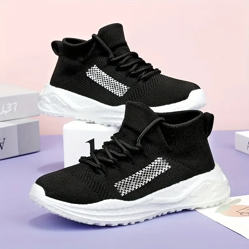 Рисунок 3 - Легкие кроссовки для мальчиков