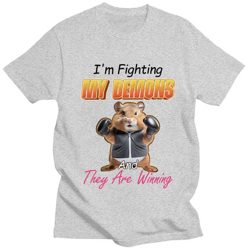 Футболка с изображением хомяка из м/ф Я сражаюсь моими демонами и победителями