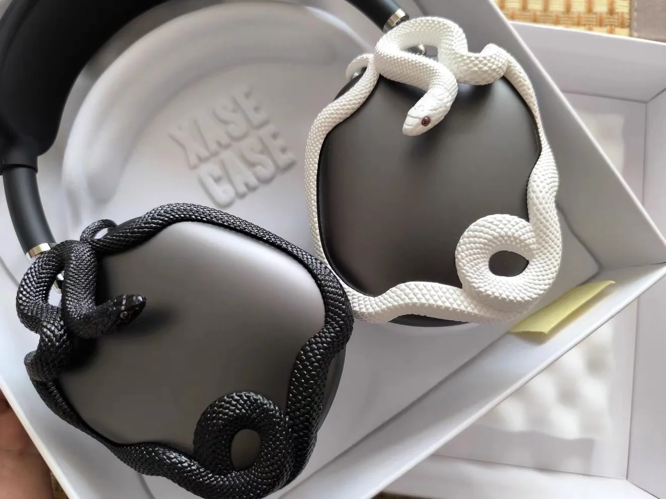 Фото Чехол для наушников серии XKSU Snake, подходит для AirPods Max, технология 3D-печати. №3