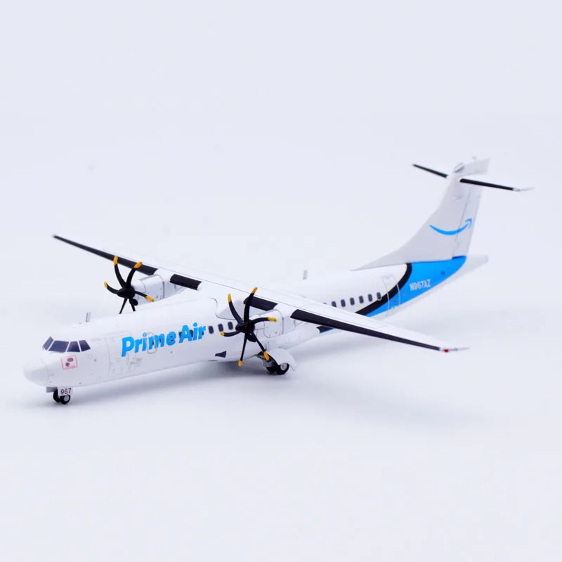 Коллекционный самолет из сплава XX20255 подарок фотосессия 1:200 Amazon Prime модель литая
