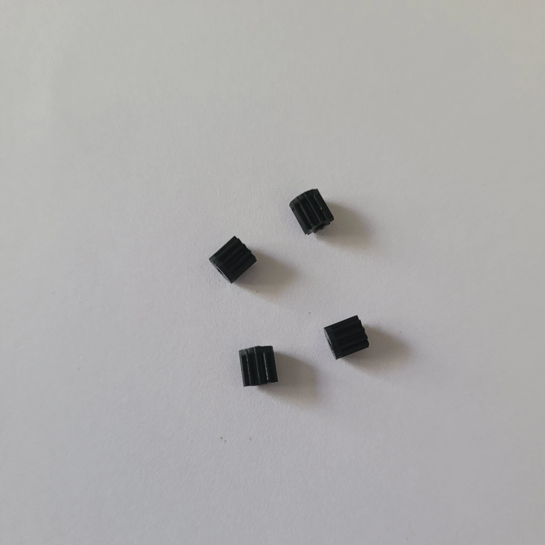 

Plastic Motor Gear Small Gear Spare Part for Visuo XS809 XS809W XS809HW XS809G Wifi FPV Drone Quadcopter Accessory