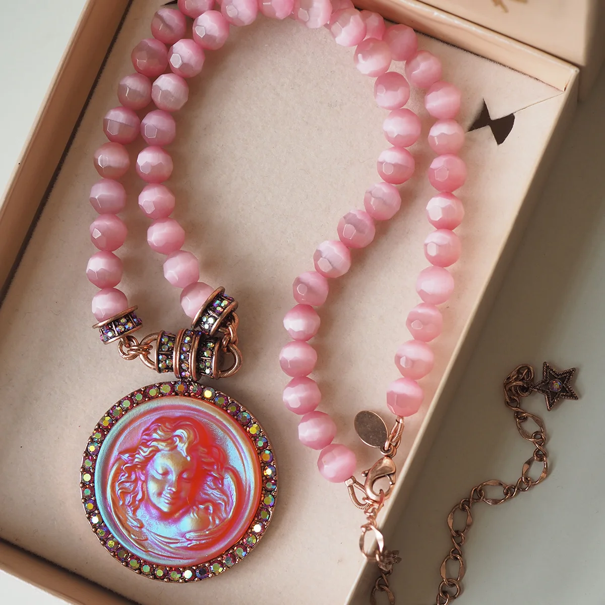 

Vintage Necklace Opal Beaded