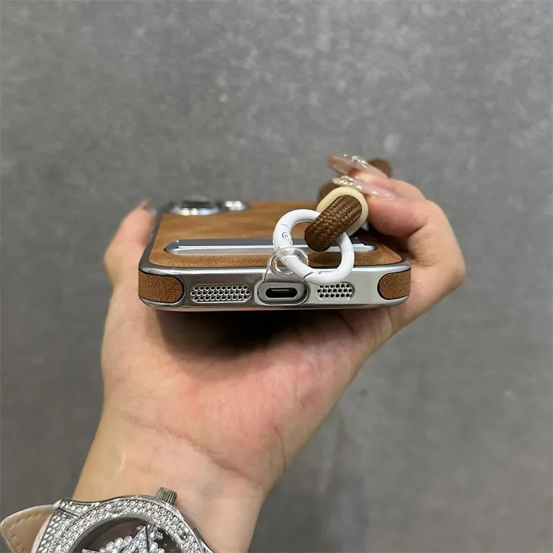 Модный кожаный чехол с ремешком на запястье для iPhone 16 15 11 12 13 Pro Max Plus складной