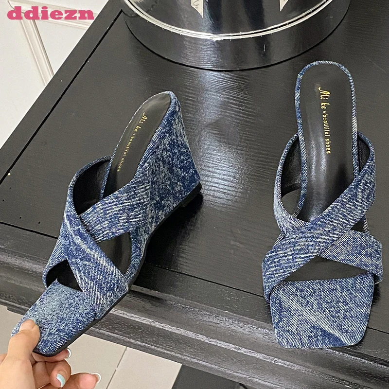 

Шлепанцы женские на танкетке, повседневные сланцы из денима, сандалии с квадратным носком, Уличная обувь, лето 2023