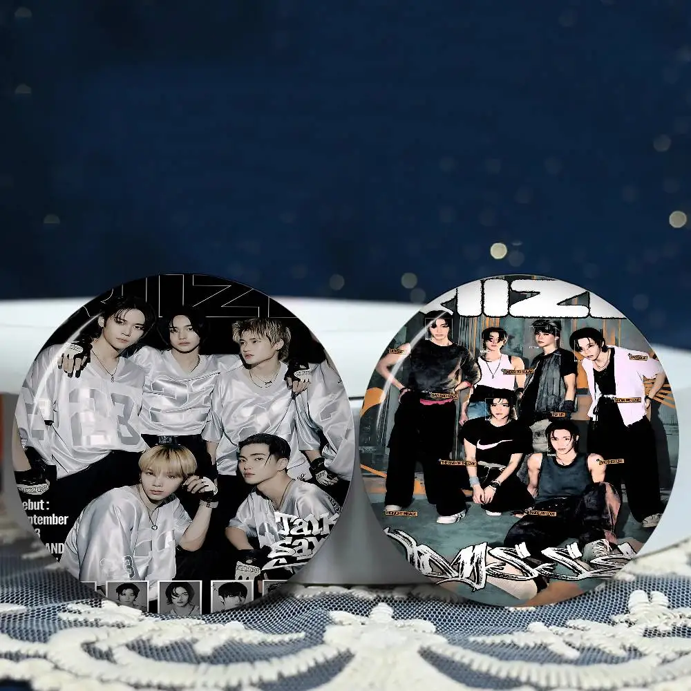 Фото Kpop Band R-RiizeS 32/44/58 мм круглые броши с героями мультфильмов, булавки ручной работы для рюкзака, ювелирные аксессуары, подарки, креативный значок №3