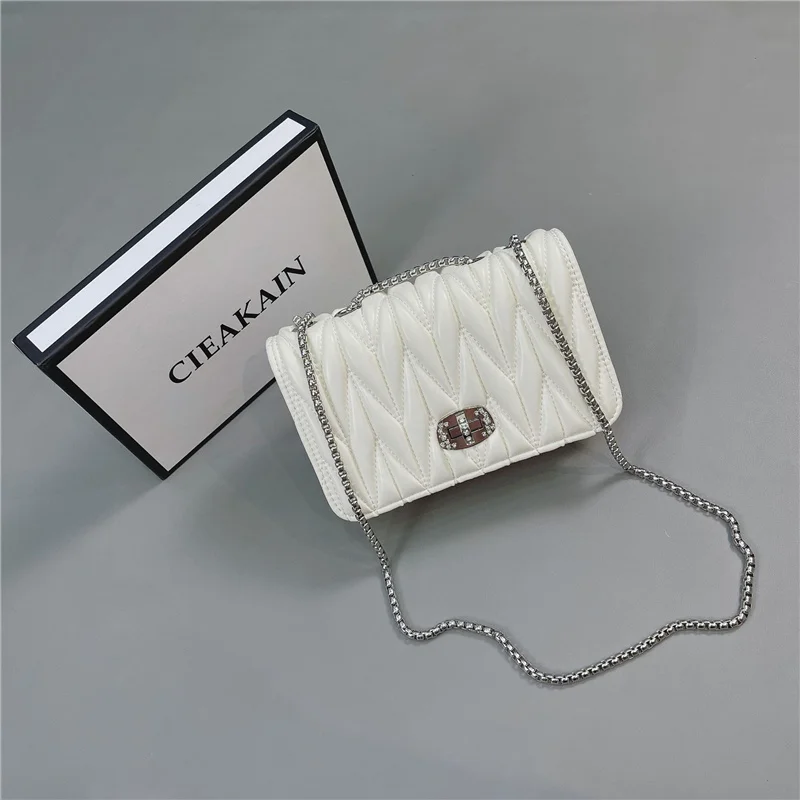 

Новинка 2022, трендовая модная Универсальная высококачественная сумка-мессенджер с плиссированной цепочкой, Высококачественная универсаль...