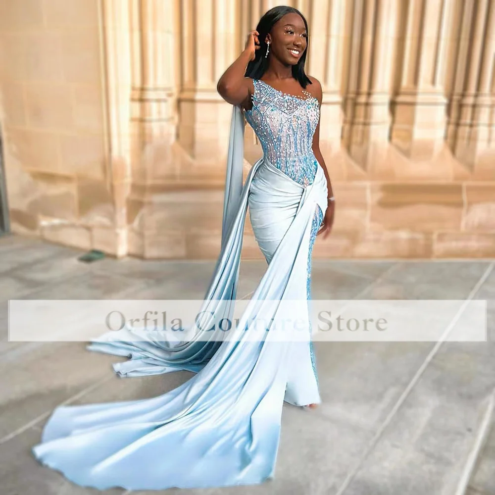 

Женское вечернее платье с юбкой-годе, со шлейфом