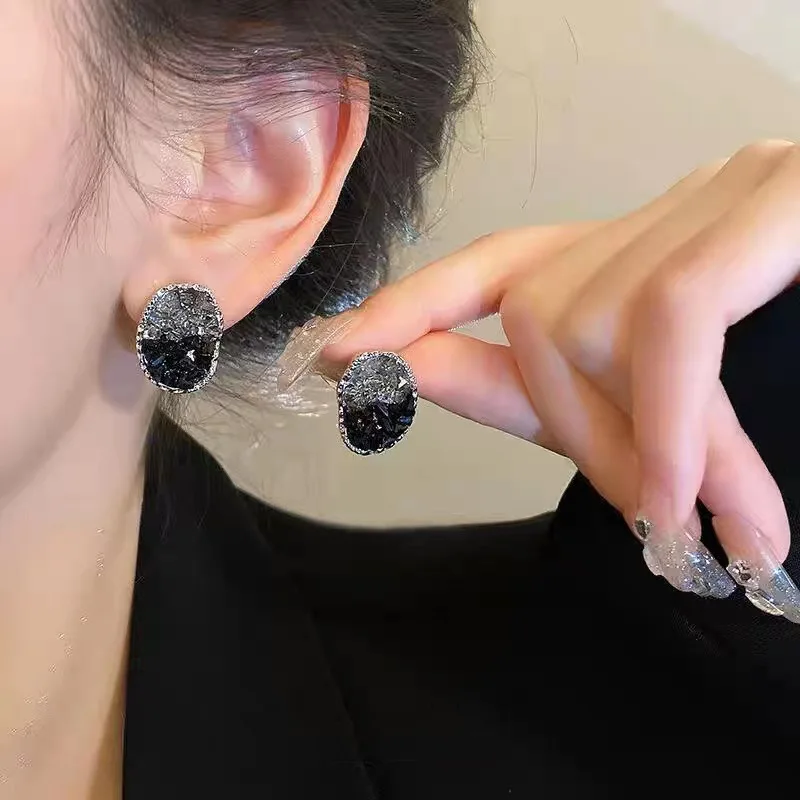 

Temperament Three-dimensional Crystal Earrings For Women's Classic Charm Earrings Banquet Jewelry Heart Luxury Earrings