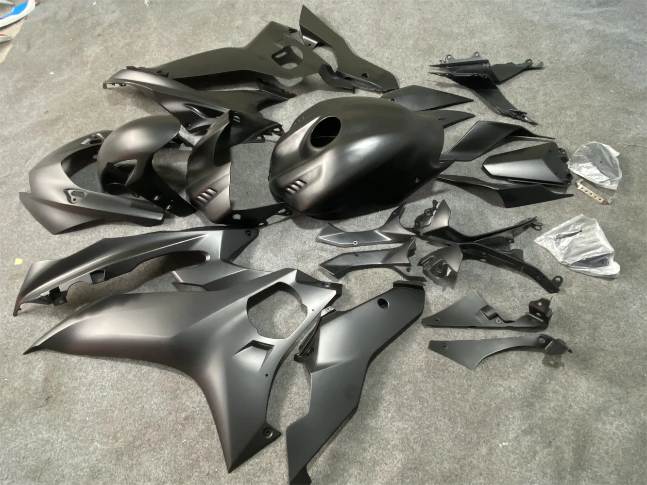 Фото Комплект обтекателей для мотоцикла, подходит для YAMAHA YZF R6 2017 2018 2019 2020 17 18 19 20, матовый черный цвет. №2