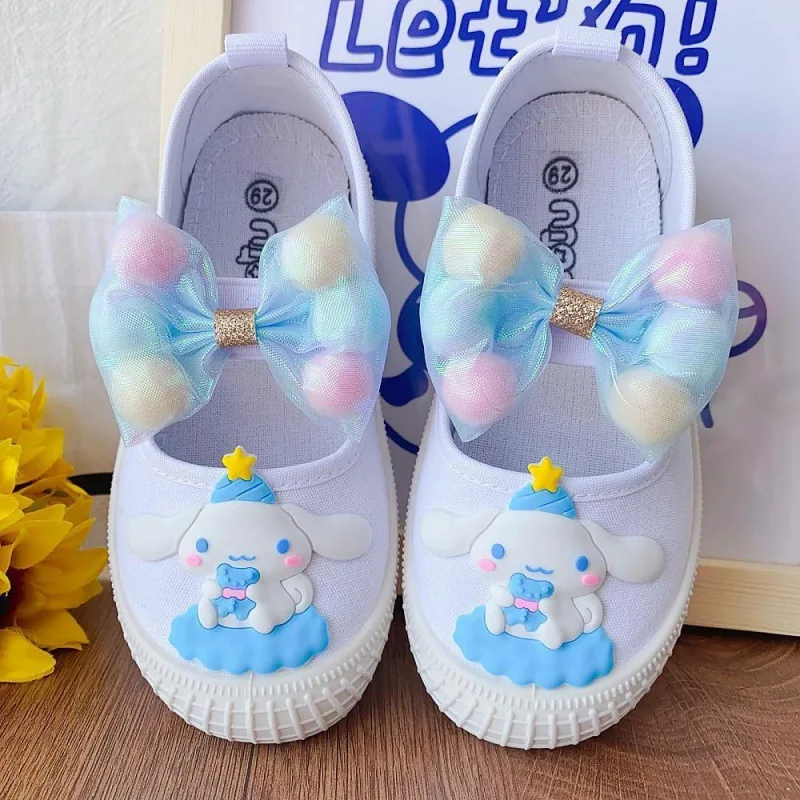 

2023 New Sanrio Kuromi Cinnamoroll My Melody Cartoon Cute Casual White Shoes Girls Comfortable Cloth Shoes Soft Bottom Non-Slip