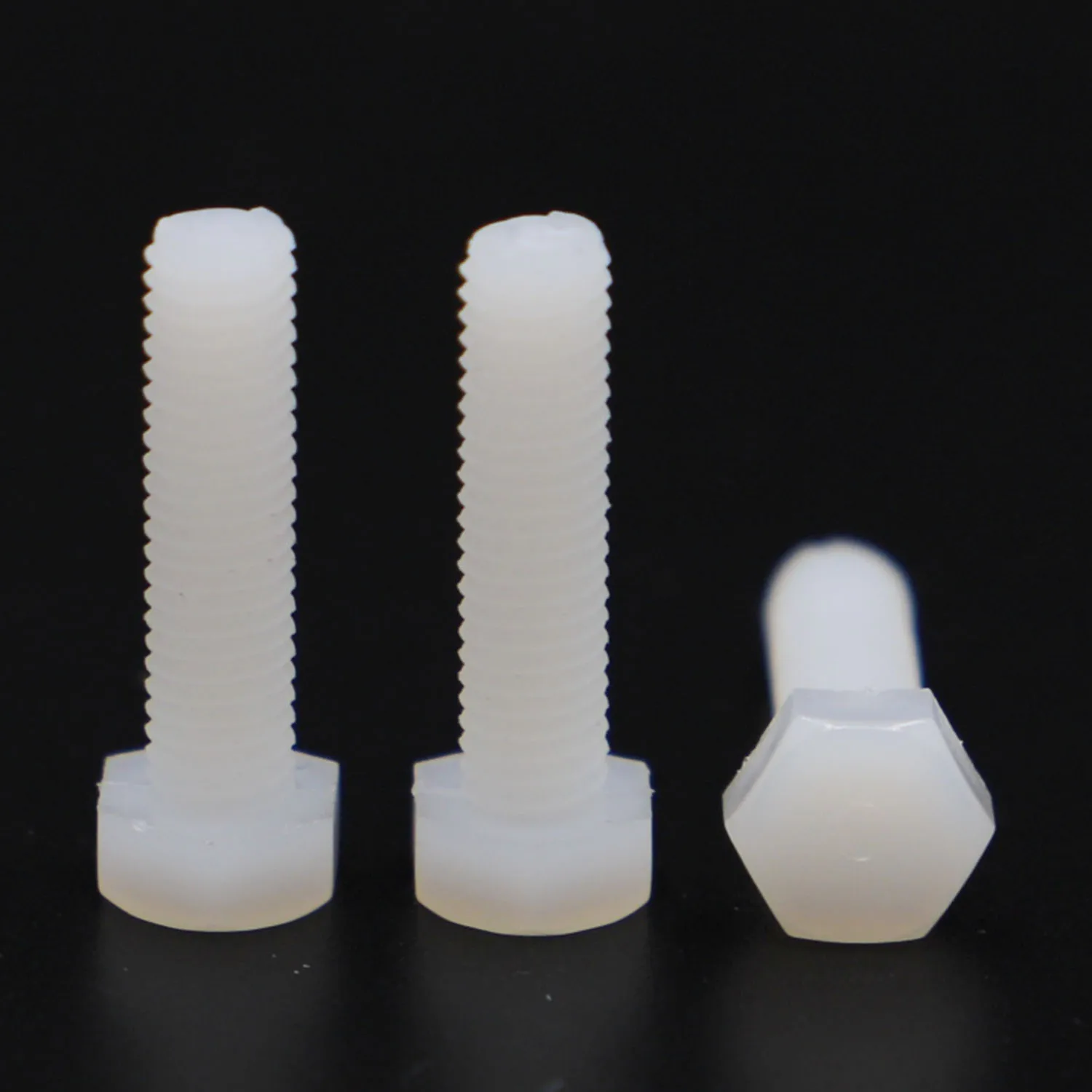 

M3 M4 M5 M6 M8 M10 M12 White Nylon External Hexagon Bolt PA66 Nylon Hex Bolt Plastic Screw DIN933 GB5783 L = 6-100mm